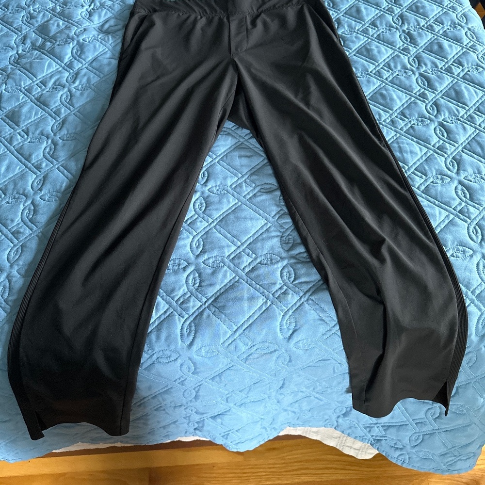 Athleta Brooklyn Ankle Pants, Black size 6